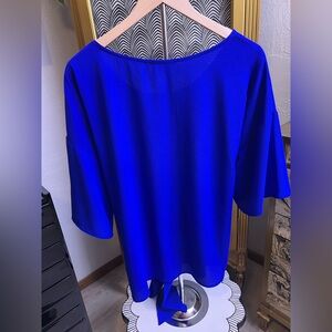 Elegant Blue Women's Tie Front Tunic Top